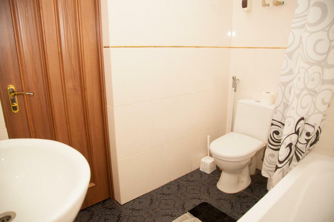 Semi-Luxury Apartment On Zhukovskogo Street 57 Zaporizhia Kültér fotó